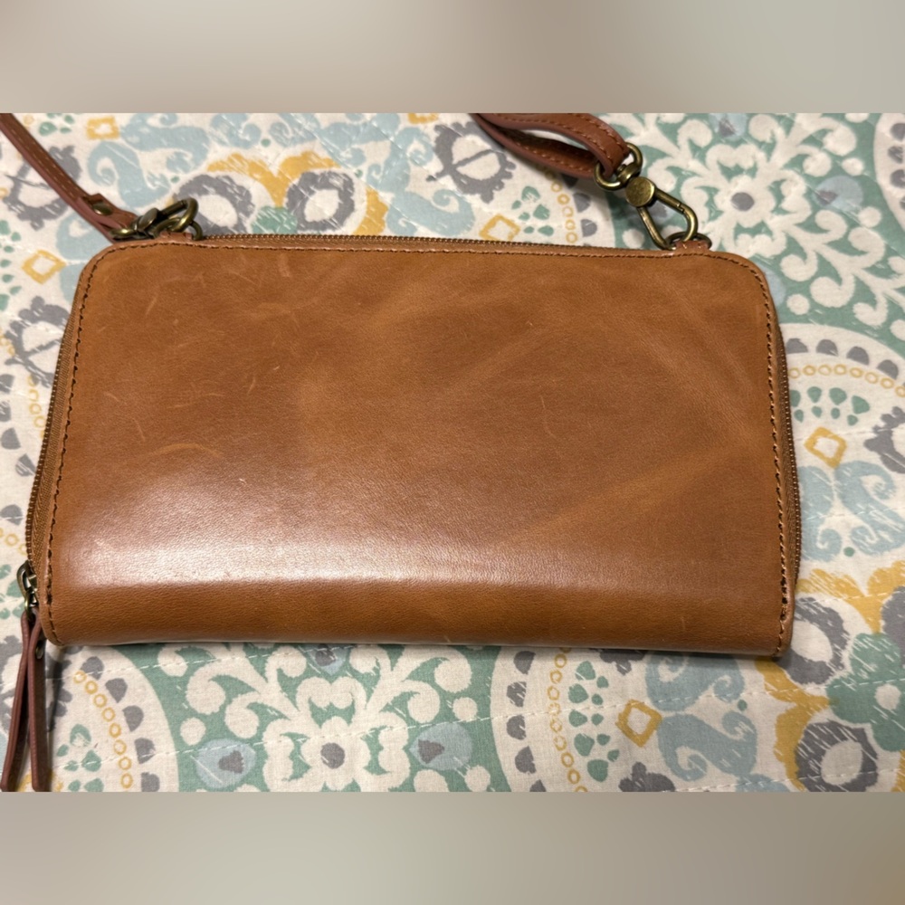 The Sak Brown Leather Crossbody Bag - Picture 6 of 7